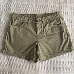 BRAND NEW! Patagonia Women’s Chino Shorts - Size 2